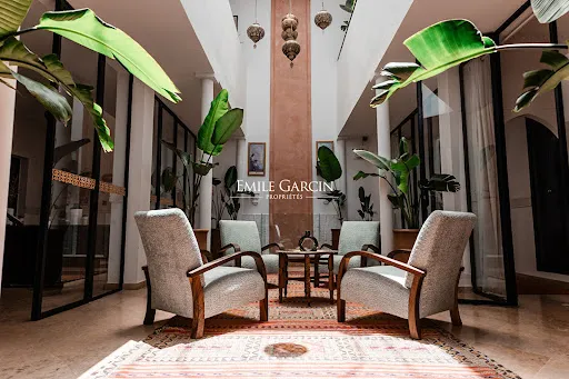 Propriété 9 pièces 300 m²