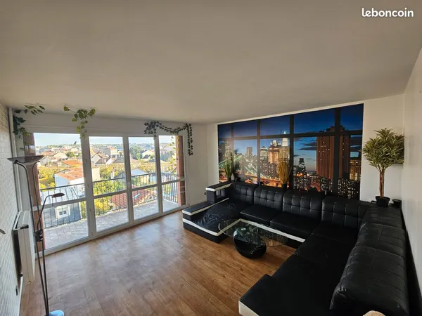 Bel appartement avec balcon sans vis-à-vis, ascenseur et parking - Les Pavillon-sous-Bois