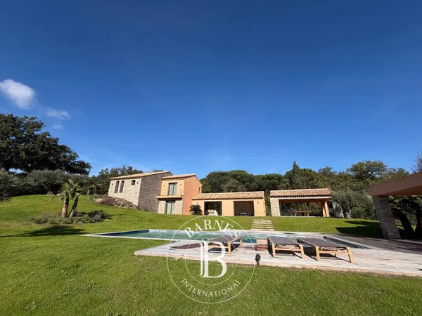 RAMATUELLE - MAISON NEUVE AVEC VUE VILLAGE - 5 CHAMBRES