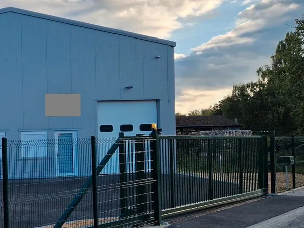 Location de bureau avec hangar et hall de stockage entrepôt à Gerstheim ZA du Ried