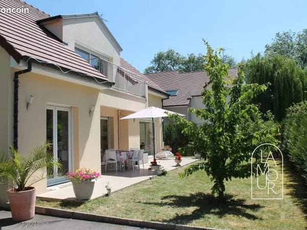 Maison 7 pièces 157 m²