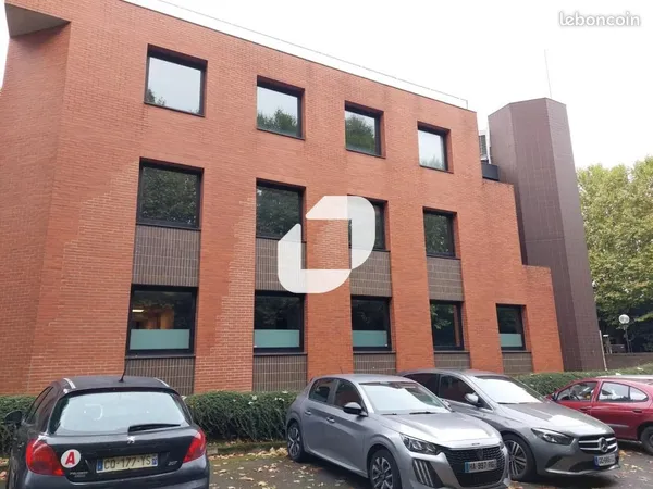 Bureaux 870 m²