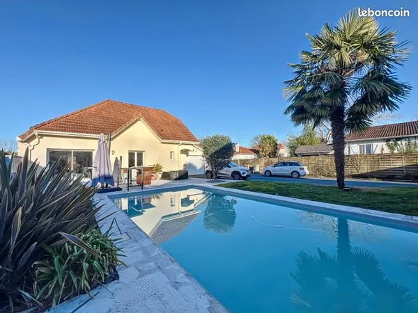 Maison Pau 3 chambres + piscine - 121 m² - Terrain 550 m² - Garage