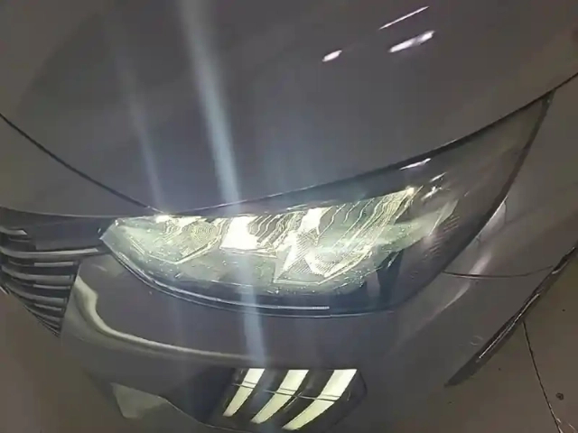 Peugeot 208 100 s&amp;s bvm6 — photo 16