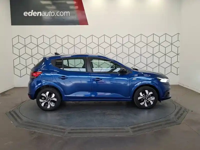 Dacia Sandero tce 90 gsr2 — photo 6