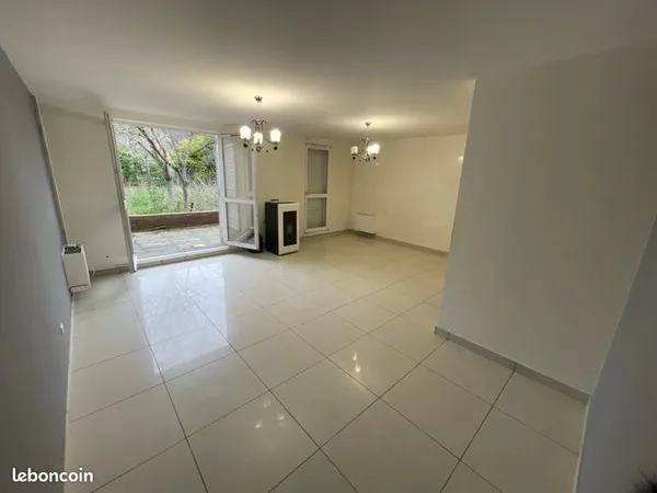 Maison 130 m² - 4 chambres - Jardin, terrasse & garage - TINQUEUX