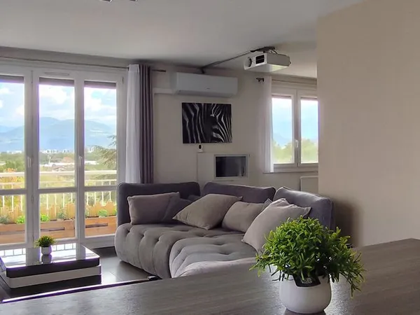 SEYSSINS - Appartement 103 m² - Étage élevé - Vue dégagée