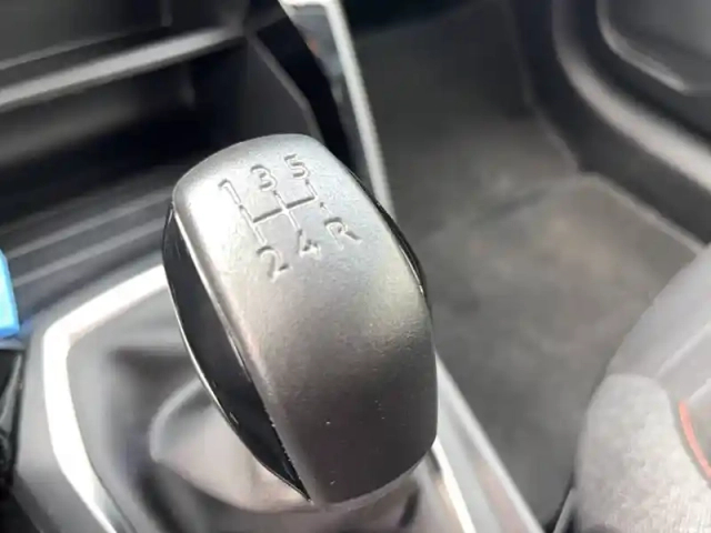 Peugeot 208 puretech 75 s&amp;s bvm5 — photo 13