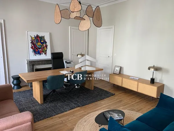 Bureaux 124 m²