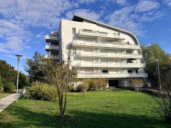 Appartement T2 de 43m2 avec terrasse et parking