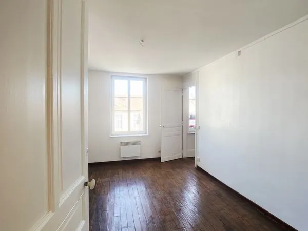 Nancy, rue Mézières, beau 46 m2 dans immeuble de caractère