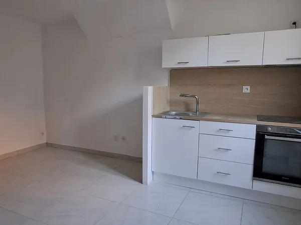 Appartement F2 centre ville