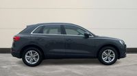 Audi Q3 35 TFSI 150ch Design — photo 4