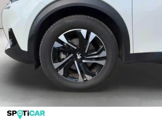 Peugeot 2008 e- 136ch roadtrip — photo 11