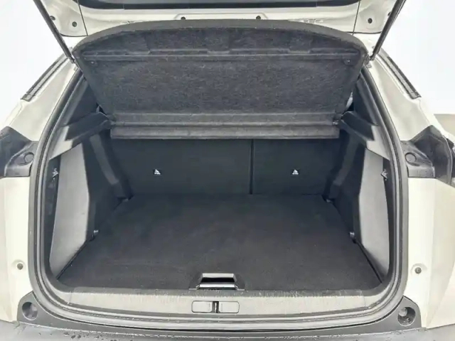 Peugeot 2008 puretech 130 s&amp;s eat8 — photo 6