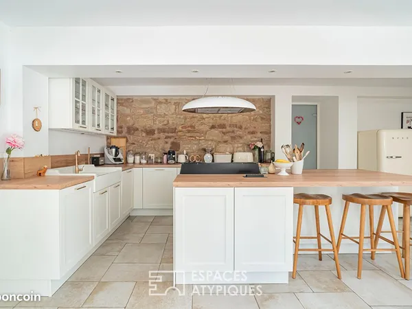 Propriété 7 pièces 169 m²