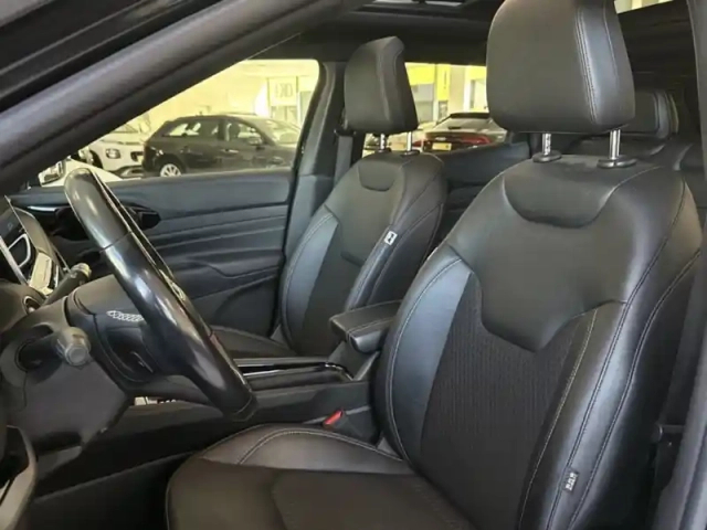 Jeep Compass limited fwd — photo 15