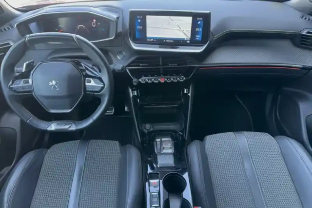 Peugeot 2008 bluehdi 130 s&amp;s eat8 — photo 12