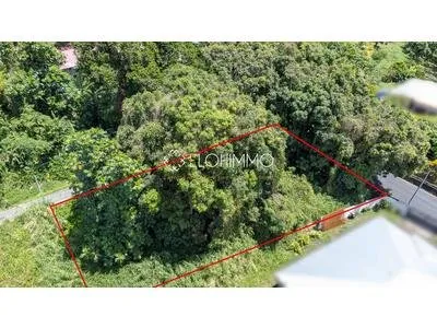 Terrain plat constructible de 676 m² à Rivière-Salée (quartier Dédé)