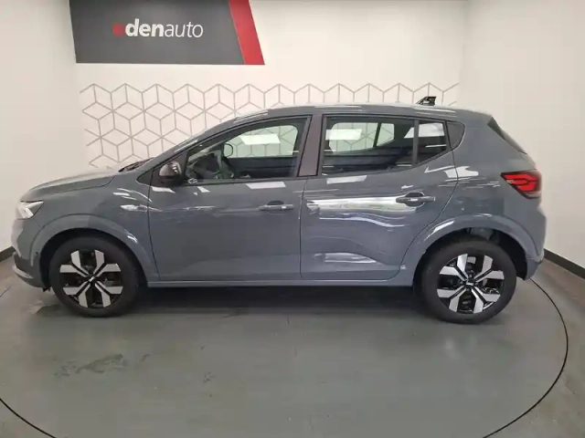 Dacia Sandero tce 90 gsr2 — photo 5