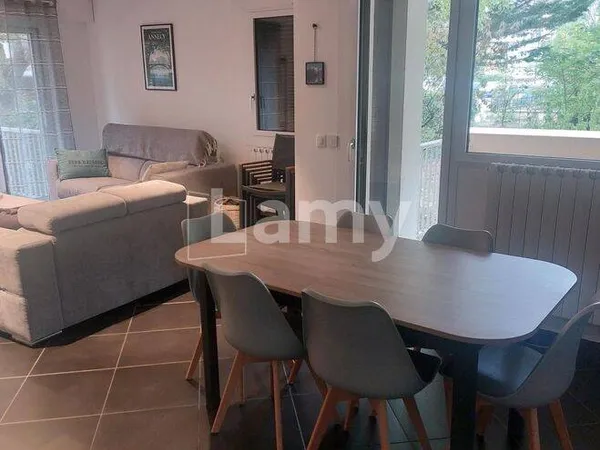 Appartement 4 pièces 97 m²