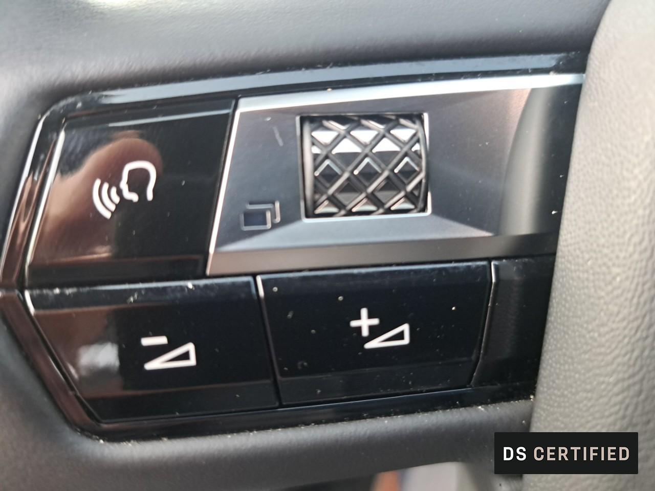 Ds Ds 7 crossback hybride rechargeable e-tense 225 eat8 rivoli — photo 22