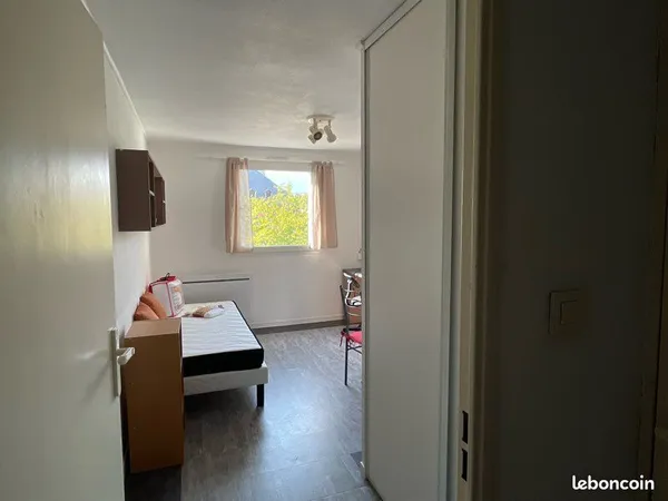 Studio avec parking