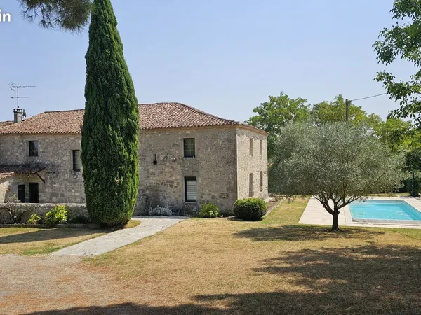 Vends maison de charme - 385m²