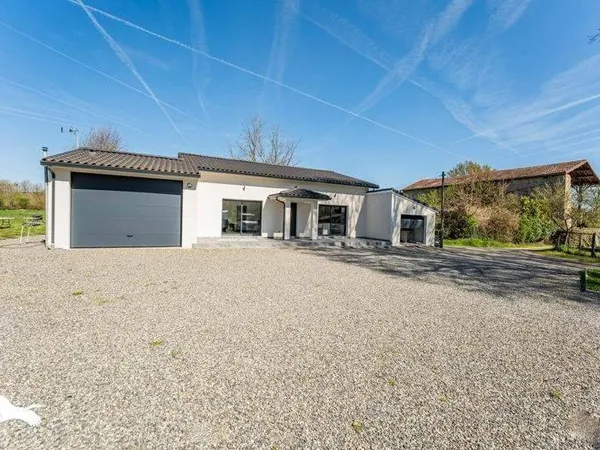 Maison de plain-pied 4 pièces 120 m²