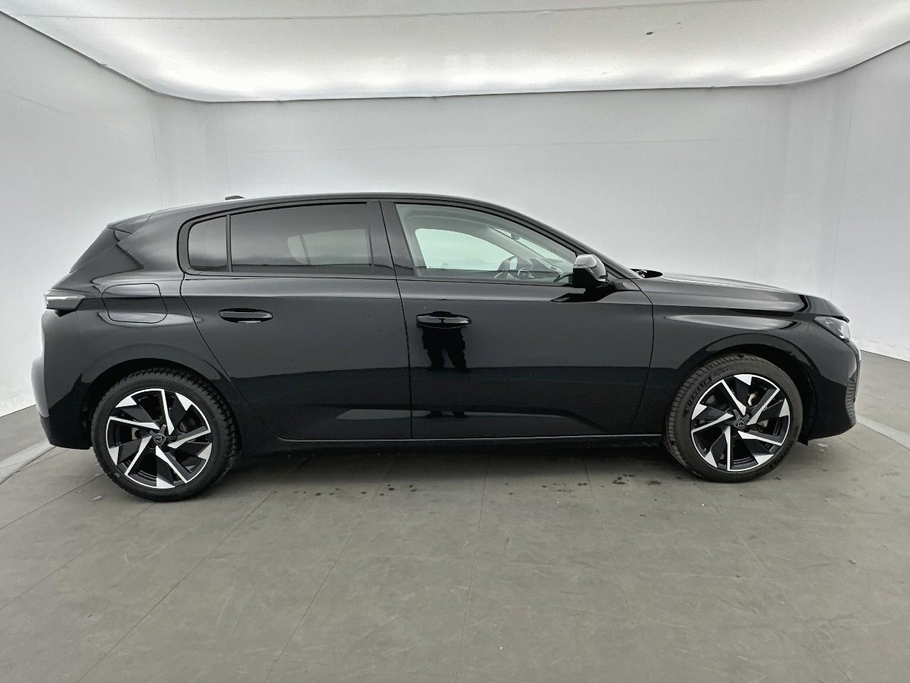 Peugeot 308 hybrid 145 e-dcs6 allure — photo 4