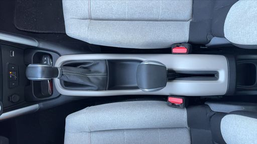 Citroen C3 Aircross 1.2 PureTech 110 EAT6 - Shine – 2018 – 111573 km – Essence – Boîte Automatique — photo 16