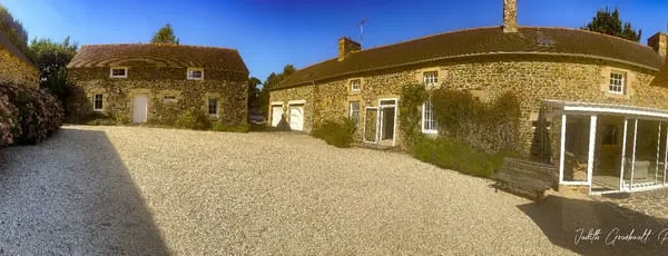 Maison de maître Pleguien 290m2 sur 7200 m2 de terrain