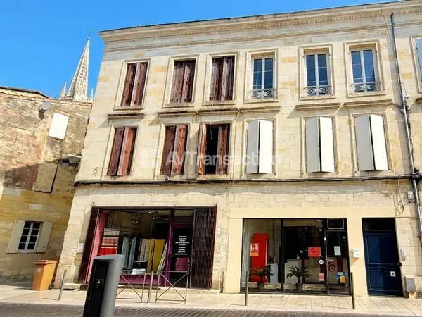 33500 LIBOURNE-IMMEUBLE EN PIERRES A RENOVER-360M2 SUR 3 ETAGES