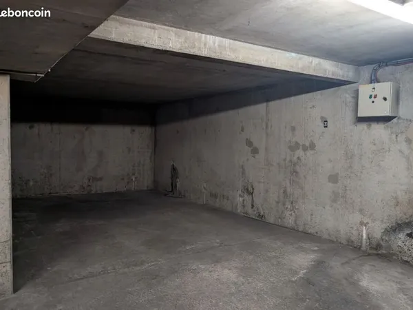 Parking Sous-terrain 19ème (Mouzaïa) Rue François Pinton