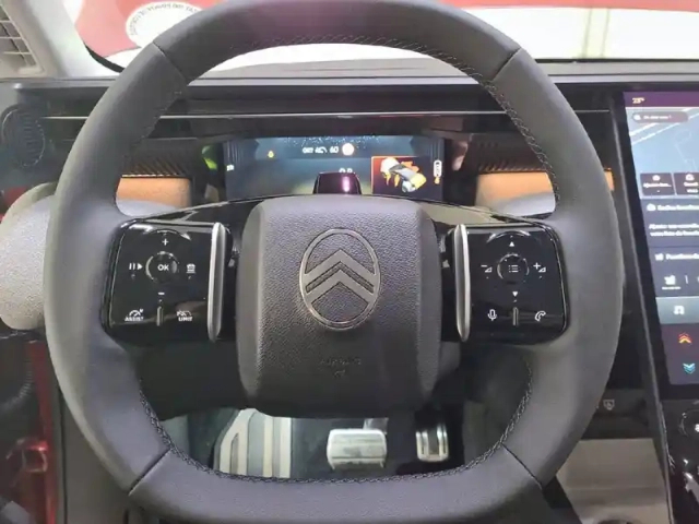Citroën C5 Aircross hybride 145 ch e-dcs6 — photo 35
