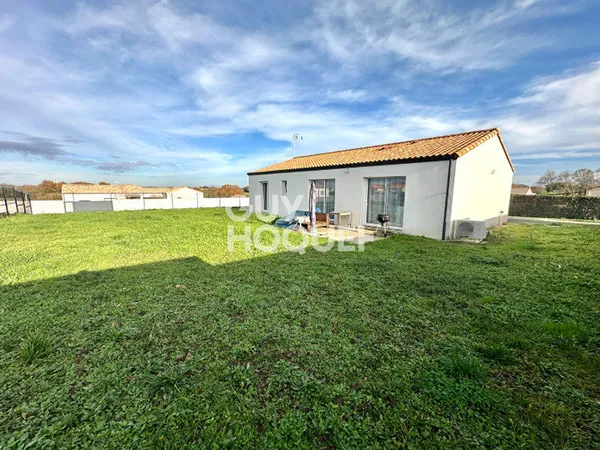 Maison Location Auchay-sur-Vendée 4p 93m² 980€