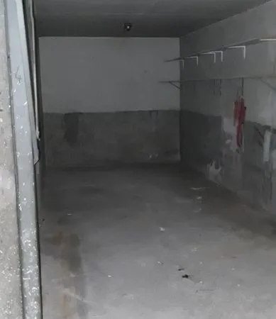 Garage avec électricité à louer Chambéry le Haut