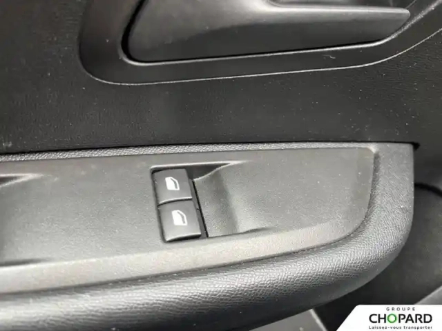 Peugeot 208 puretech 75 s&amp;s bvm5 — photo 13
