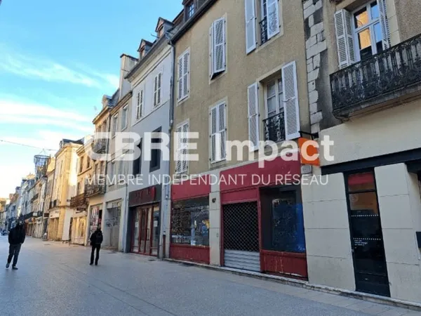 Local commercial 330 m²