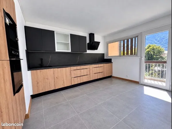 Appartement, T5 94 m²