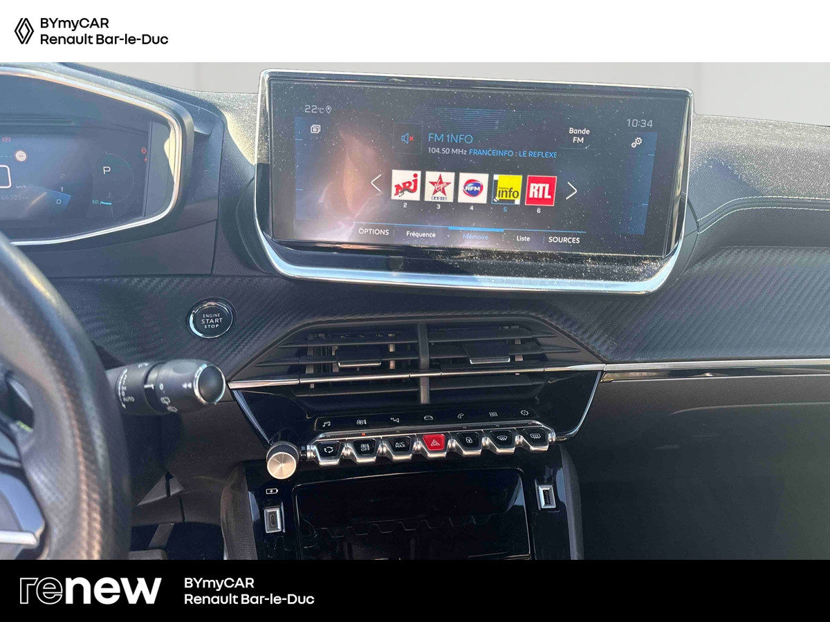 Peugeot 208 PureTech 100 S&amp;S EAT8 — photo 16