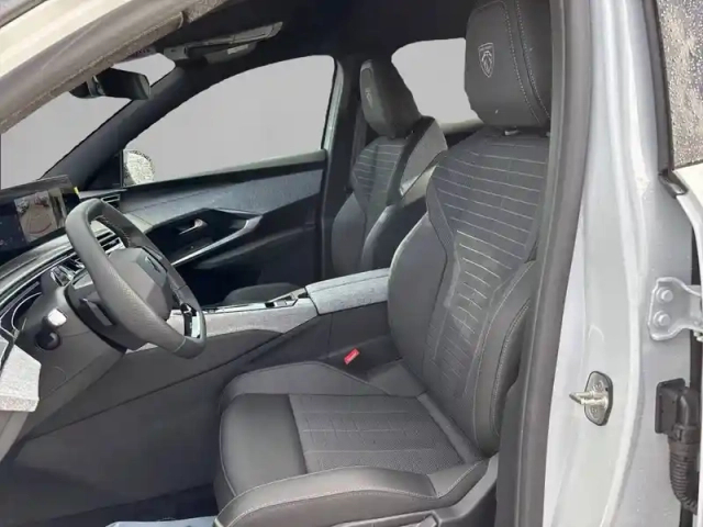 Peugeot 3008 hybrid 145 e-dcs6 — photo 31