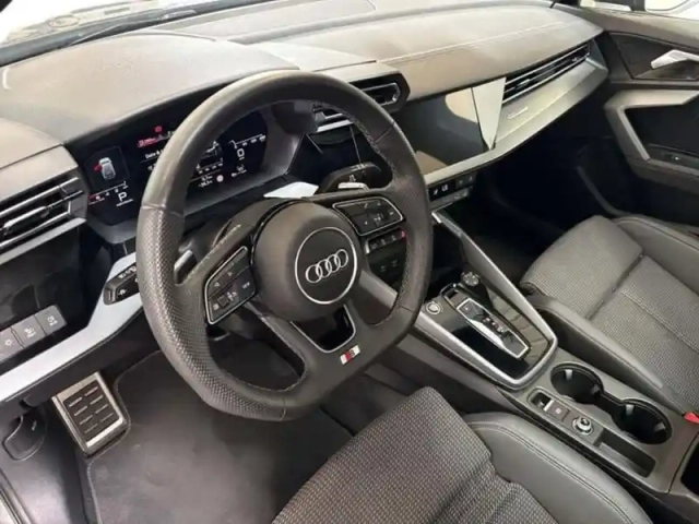 Audi A3 tfsi mild hybrid 150 s tronic 7 s line — photo 9