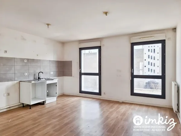 Aubervilliers 4P lumineux avec balcon et parking