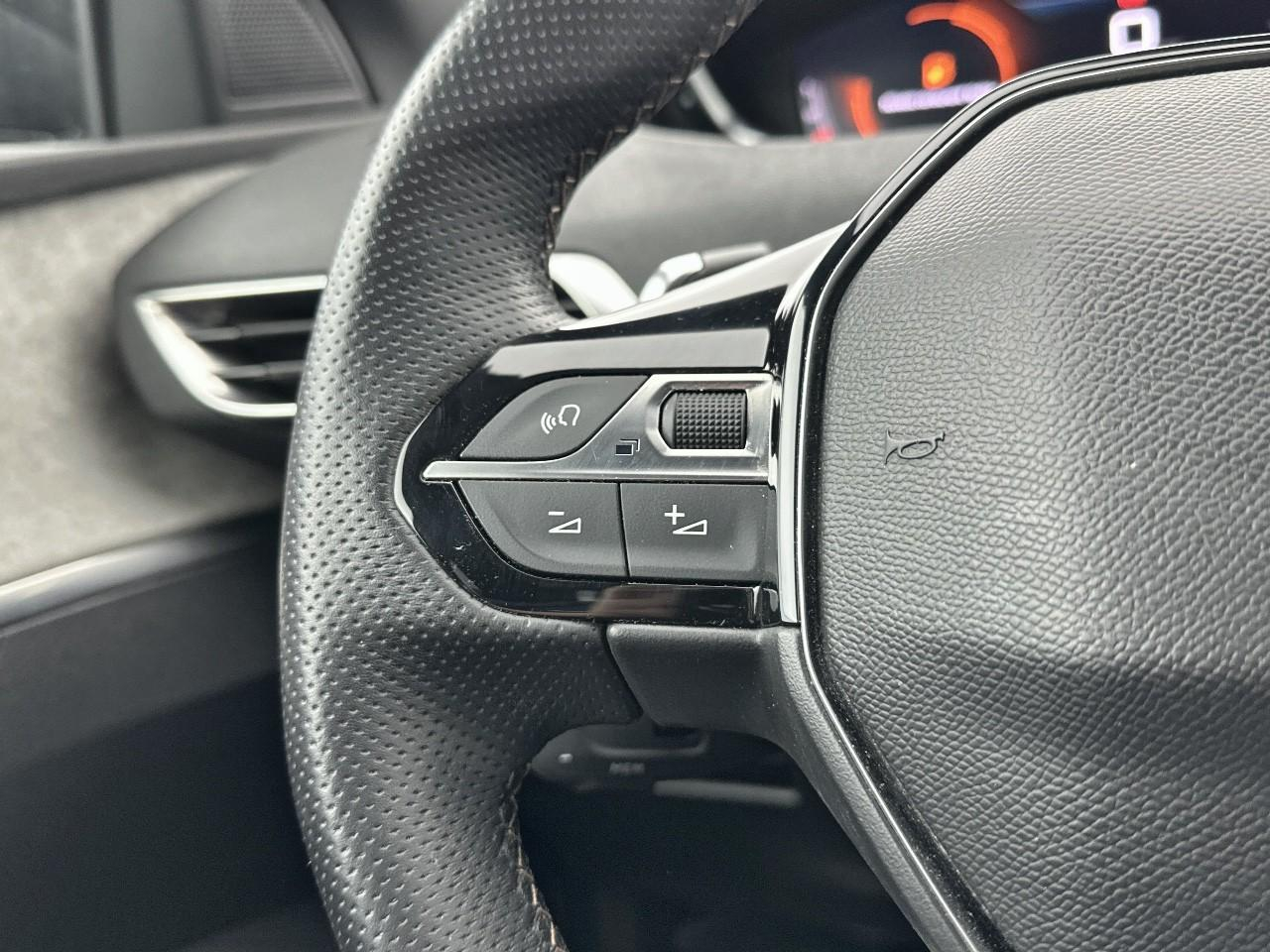 Peugeot 3008 puretech 130ch s&s eat8 gt — photo 17