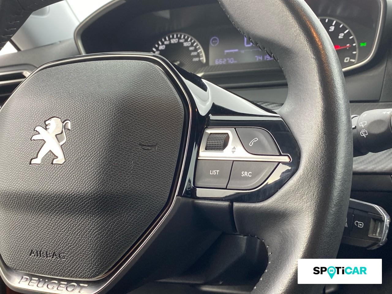 Peugeot 2008 1.2 puretech 100ch s&s active pack — photo 18