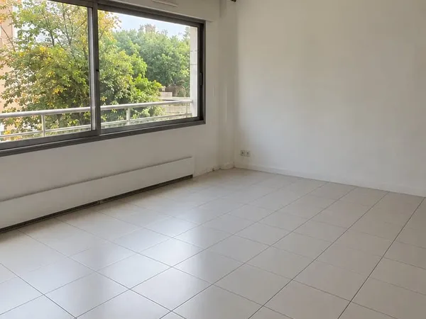 FONTENAY-SOUS-BOIS TRIPLEX 4 PIÈCES AVEC TERRASSE ET GRAND