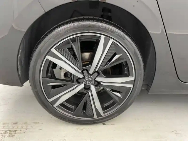 Peugeot 308 puretech 130ch s&amp;s eat8 — photo 19