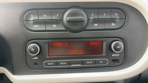 Renault Twingo 0.9 TCe 90 Energy - Intens – 2017 – 44894 km – Essence – Boîte Manuelle — photo 18