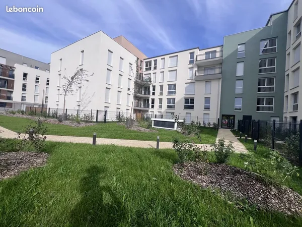 Studio 1 pièce 23 m²